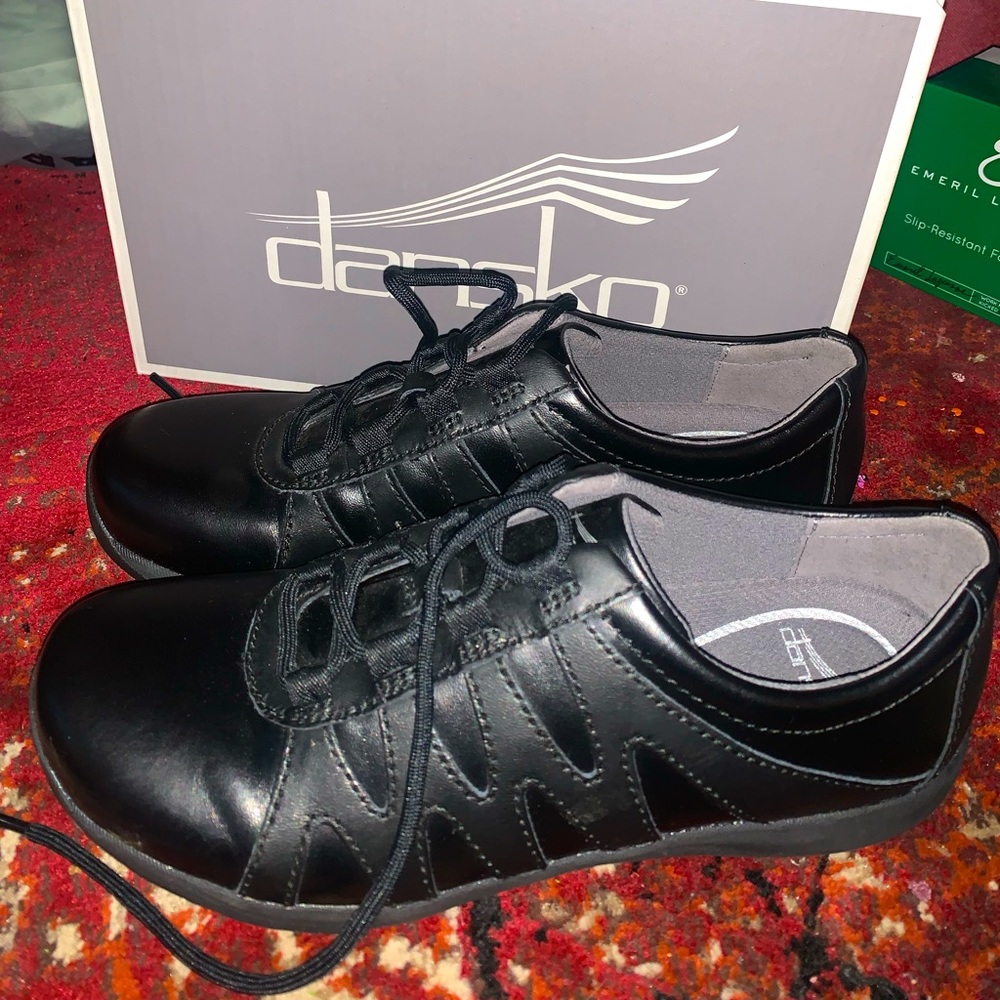 NON-SLIP Dansko Neena Black Leather Slip-Resistant Footwear